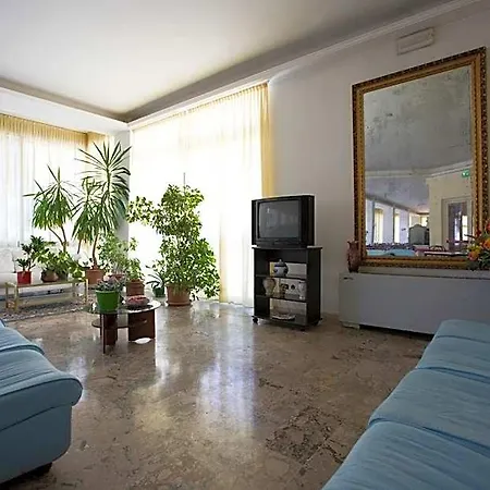Europa 3*